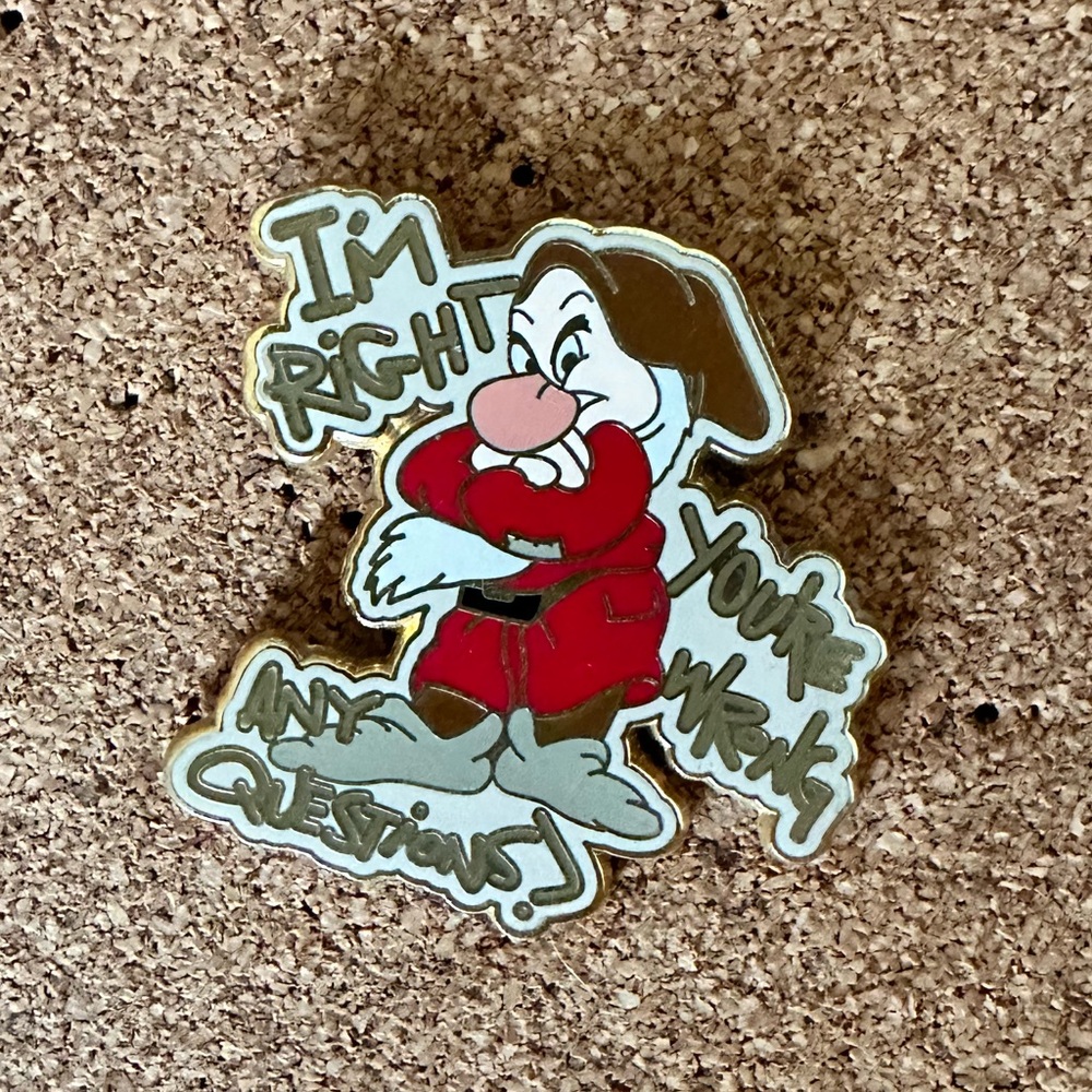 Disney Grumpy Snow White seven dwarves Official Trading Pin collectors item